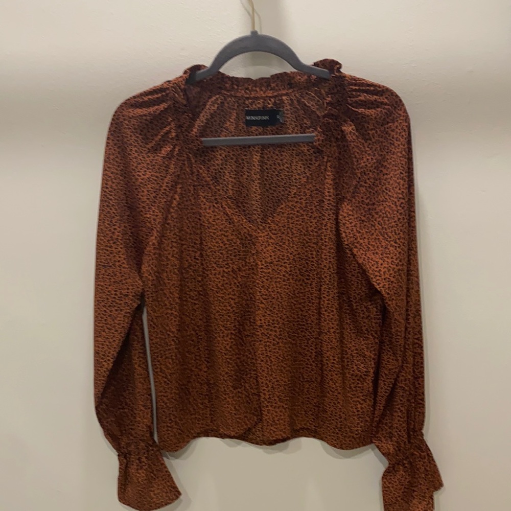 Trendy women’s long sleeve blouse